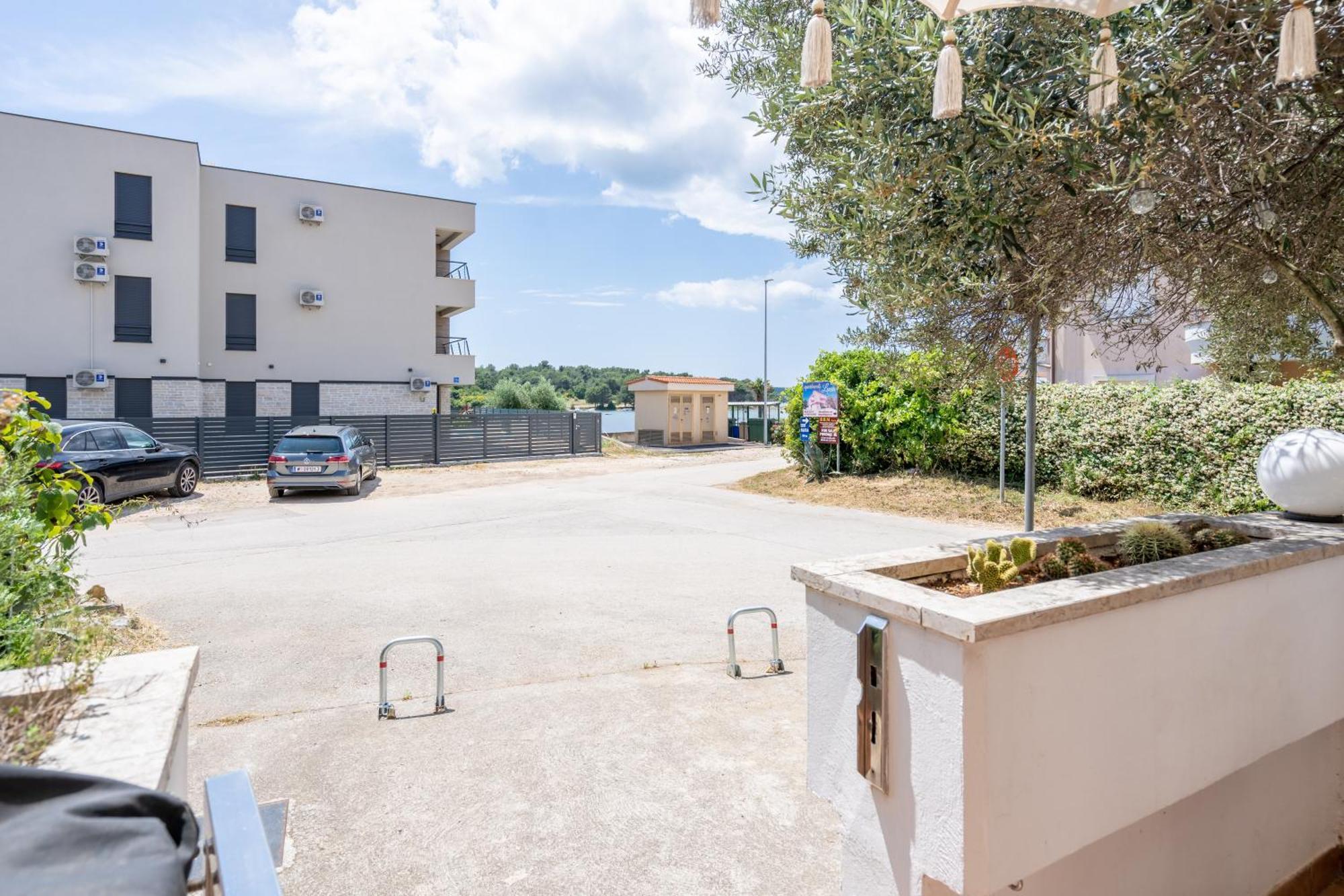 App Akumal-25M Zum Meer, Privatparkplatz, 50 Zoll Smart Tv, Sat Медулин Екстер'єр фото